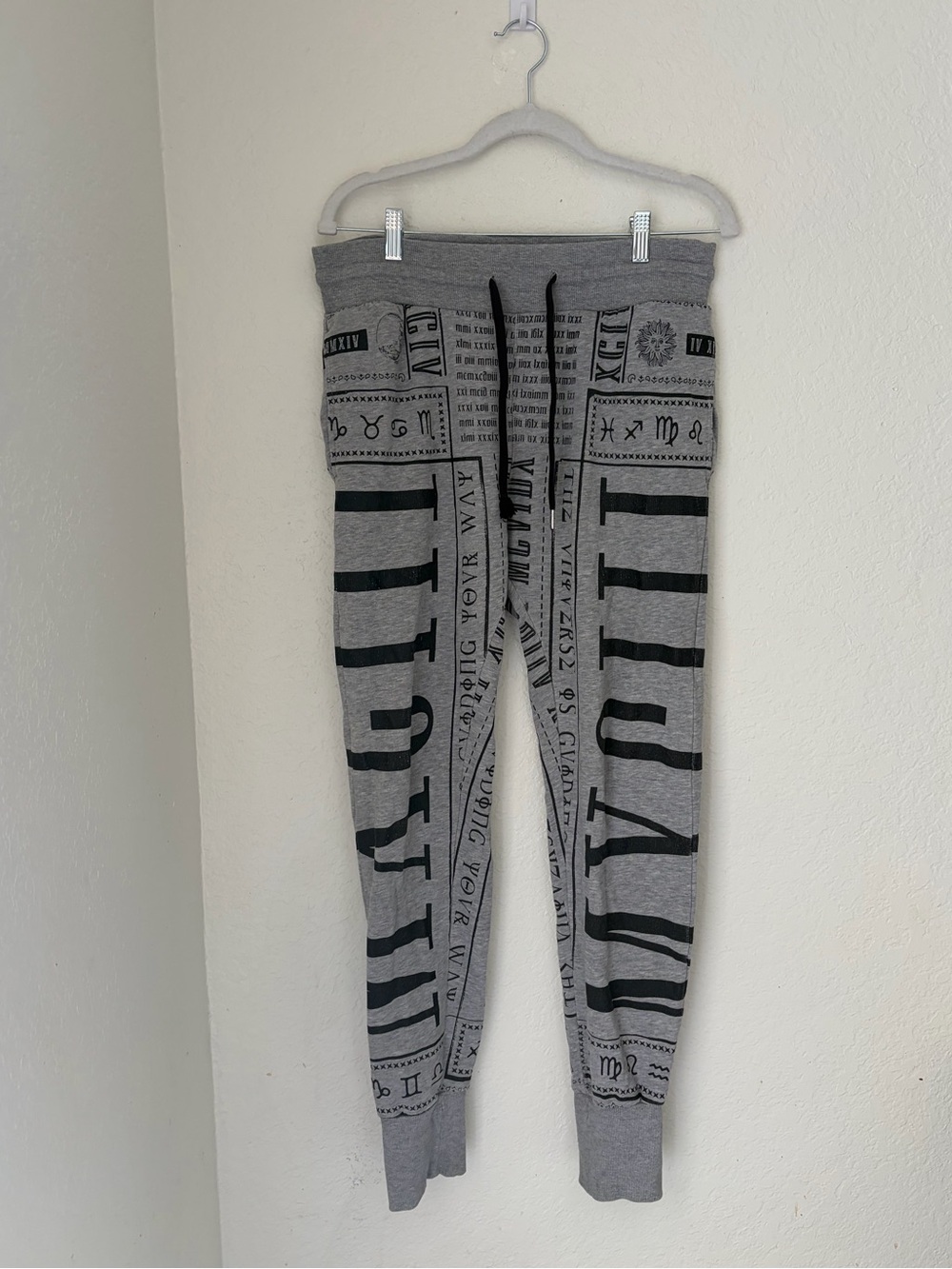 Men’s Boho Sweatpants size Medium